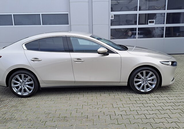 Mazda 3 - Kolor Platinum Quartz, zdjęcie 5