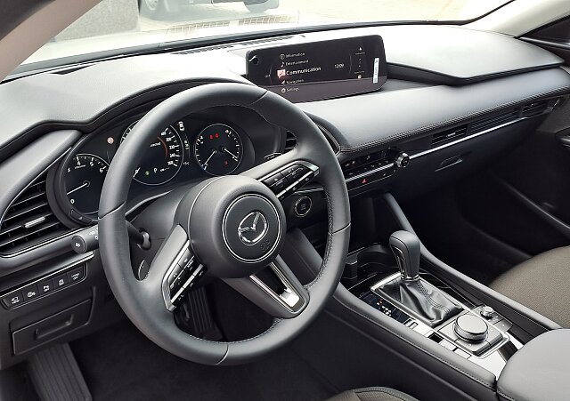 Mazda 3 - Kolor Platinum Quartz, zdjęcie 10