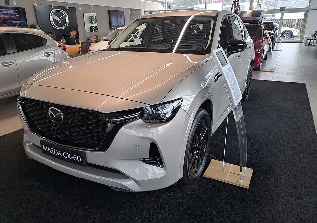 Mazda CX-60 - Kolor Platinum Quartz, zdjęcie 1