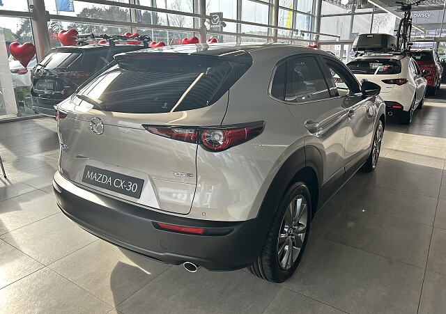 Mazda CX-30 - Kolor Platinum Quartz, zdjęcie 4