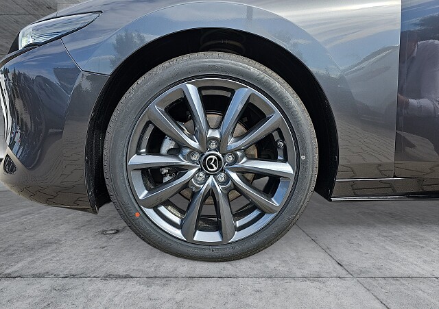 Mazda 3 - Kolor Machine Gray, zdjęcie 14