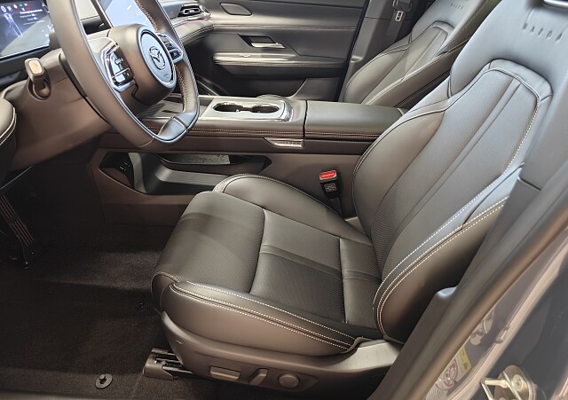 Mazda 6e - Kolor Polymetal Gray, zdjęcie 9