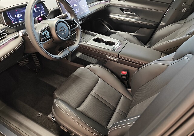 Mazda 6e - Kolor Polymetal Gray, zdjęcie 11