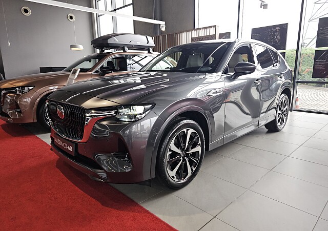 Mazda CX-60 - Kolor Machine Gray, zdjęcie 4