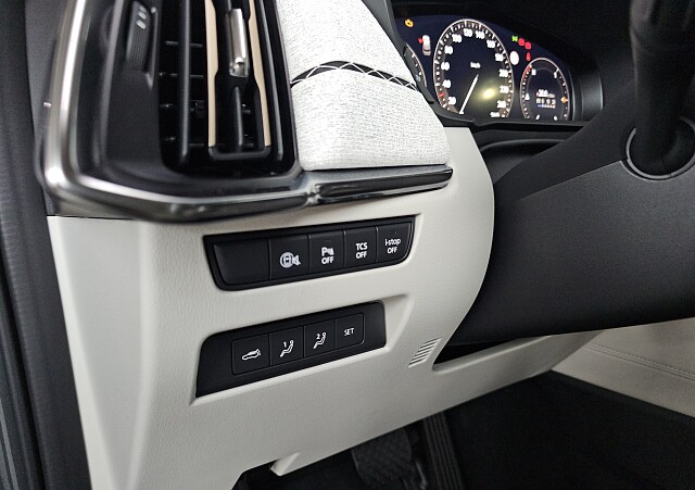 Mazda CX-60 - Kolor Machine Gray, zdjęcie 18