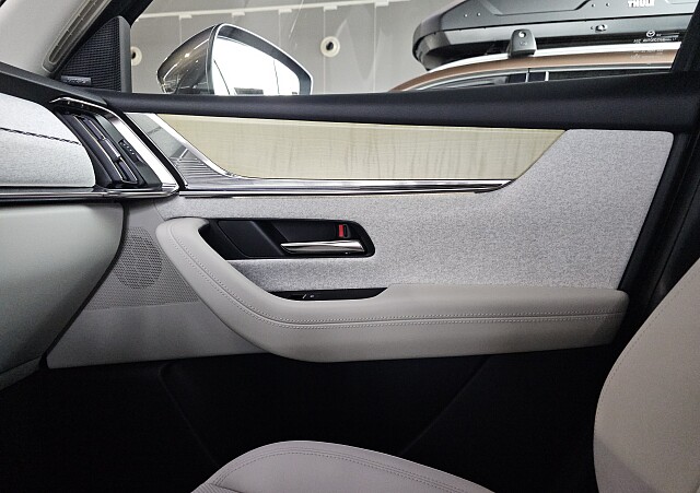 Mazda CX-60 - Kolor Machine Gray, zdjęcie 14