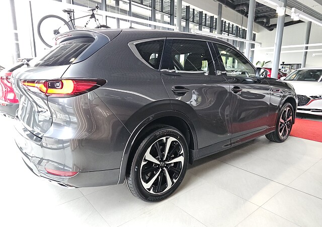 Mazda CX-60 - Kolor Machine Gray, zdjęcie 11