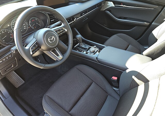 Mazda 3 - Kolor Zircon Sand Metalic, zdjęcie 14