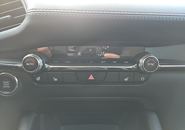 Mazda 3 - Kolor Platinum Quartz, zdjęcie 13