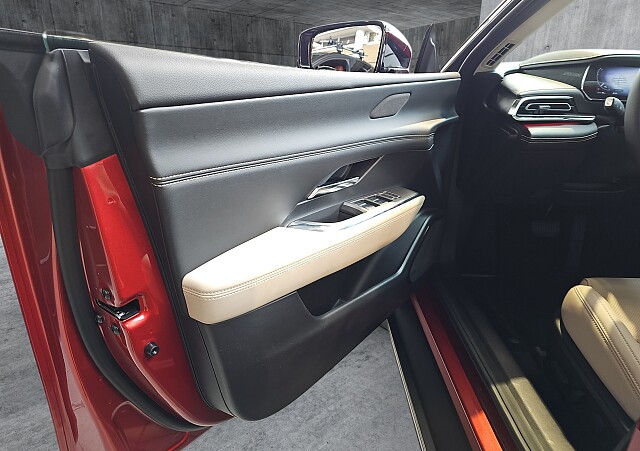 Mazda 6e - Kolor Soul Red Crystal, zdjęcie 13