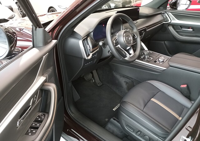 Mazda CX-80 - Kolor Artisan Red, zdjęcie 3