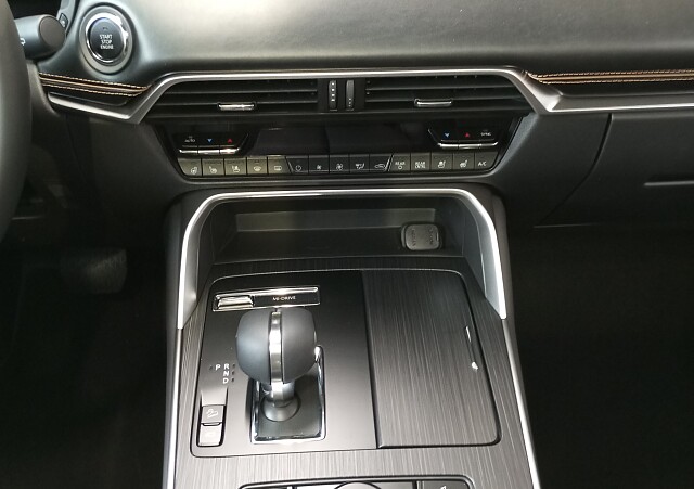 Mazda CX-80 - Kolor Artisan Red, zdjęcie 5