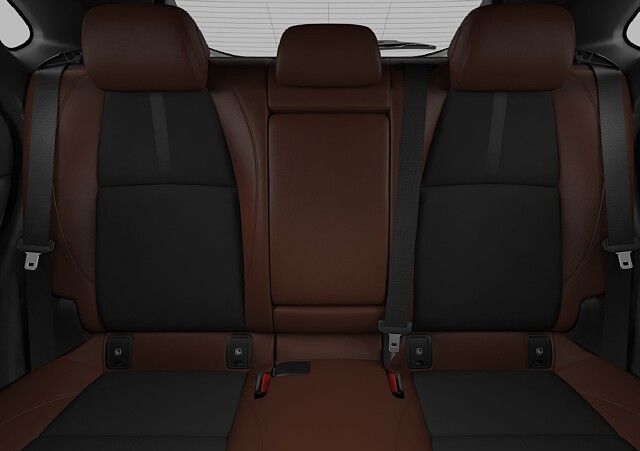 nagisa cx-30 tył.jpg