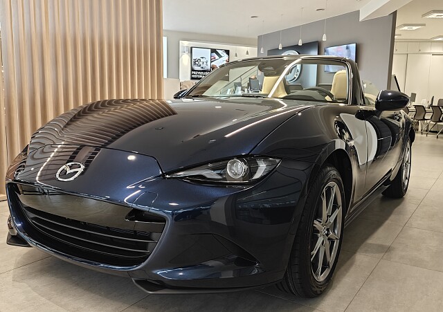 Mazda MX-5 - Kolor Deep Crystal Blue, zdjęcie 6