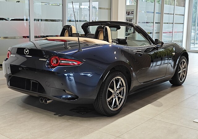Mazda MX-5 - Kolor Deep Crystal Blue, zdjęcie 8