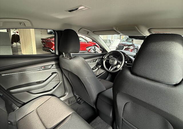 Mazda 3 - Kolor Ceramic Metalic, zdjęcie 12