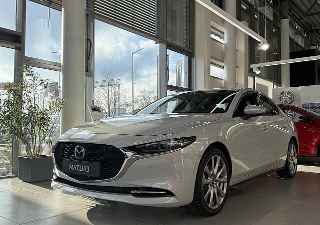 Mazda 3 - Kolor Ceramic Metalic, zdjęcie 9
