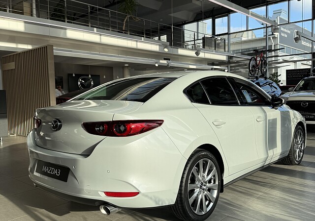 Mazda 3 - Kolor Ceramic Metalic, zdjęcie 4