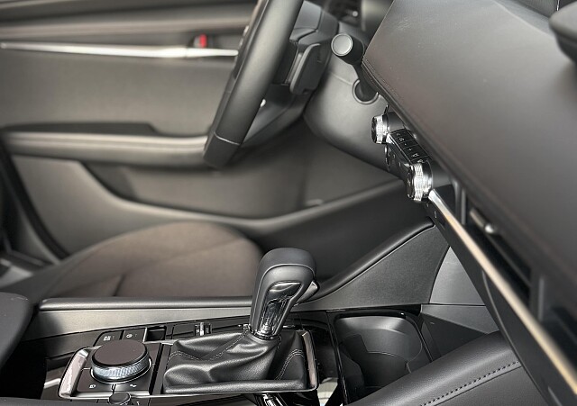 Mazda 3 - Kolor Ceramic Metalic, zdjęcie 13