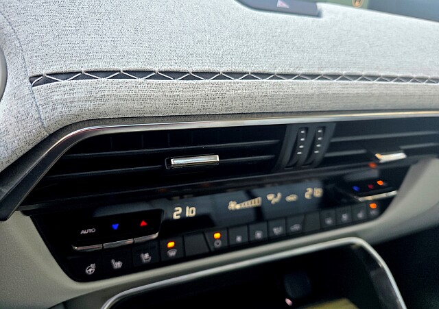 Mazda CX-60 - Kolor Deep Crystal Blue, zdjęcie 15