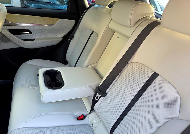 Mazda CX-60 - Kolor Deep Crystal Blue, zdjęcie 7