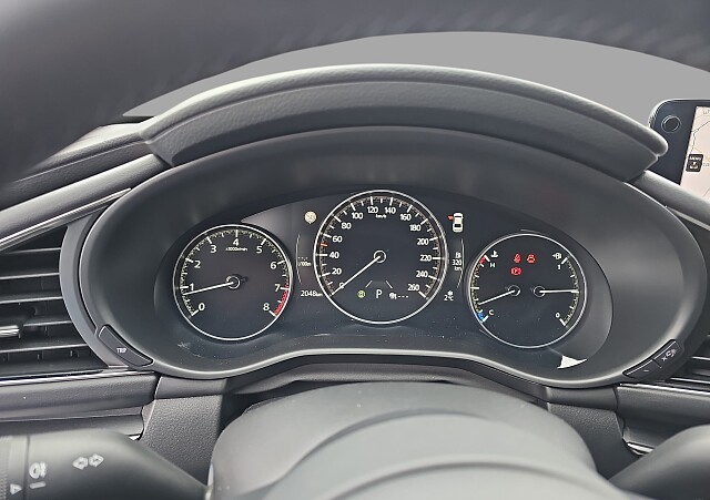 Mazda 3 - Kolor Machine Gray, zdjęcie 13