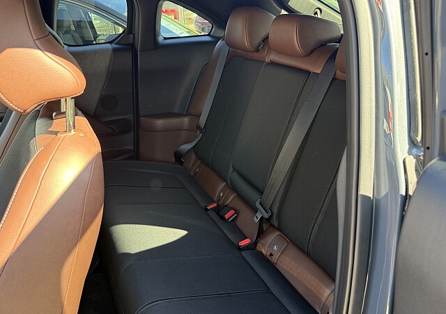 Mazda MX-30 - Kolor Polymetal Gray, zdjęcie 17