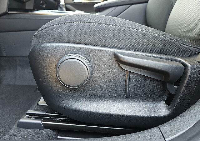 Mazda CX-30 - Kolor Machine Gray, zdjęcie 14