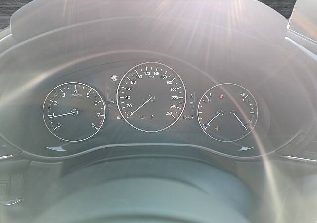 Mazda CX-30 - Kolor Platinum Quartz, zdjęcie 16