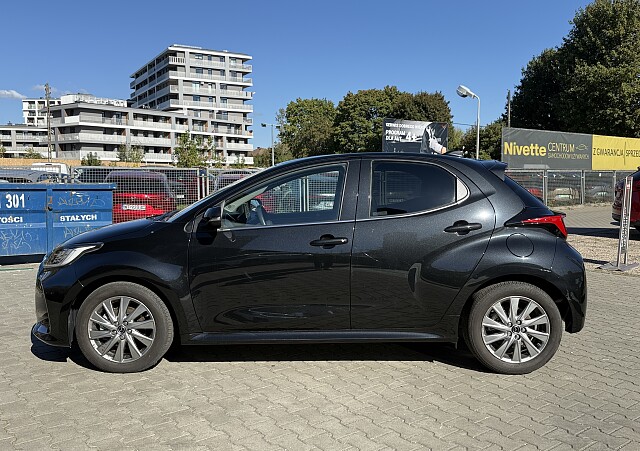 Mazda 2 Hybrid - Kolor Opera Black, zdjęcie 3