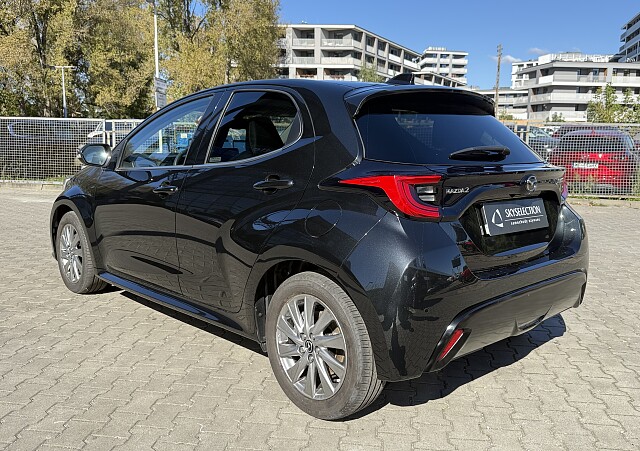 Mazda 2 Hybrid - Kolor Opera Black, zdjęcie 4