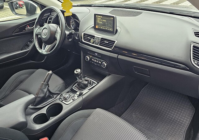 Mazda 3 - Kolor Srebrny, zdjęcie 11