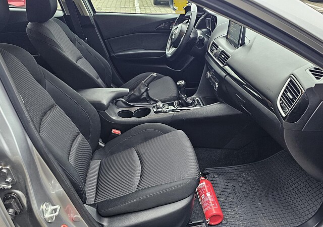 Mazda 3 - Kolor Srebrny, zdjęcie 12