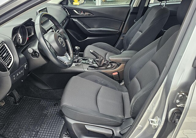 Mazda 3 - Kolor Srebrny, zdjęcie 14