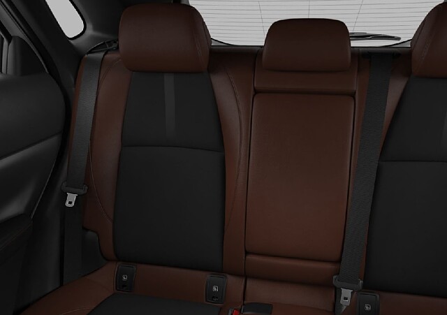 Mazda CX-30 - Kolor Platinum Quartz, zdjęcie 9