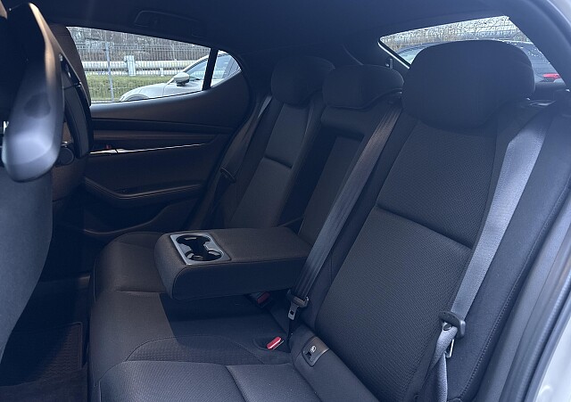 Mazda 3 - Kolor Platinum Quartz, zdjęcie 9