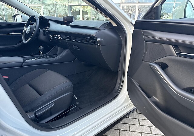 Mazda 3 - Kolor Ceramic Metalic, zdjęcie 15