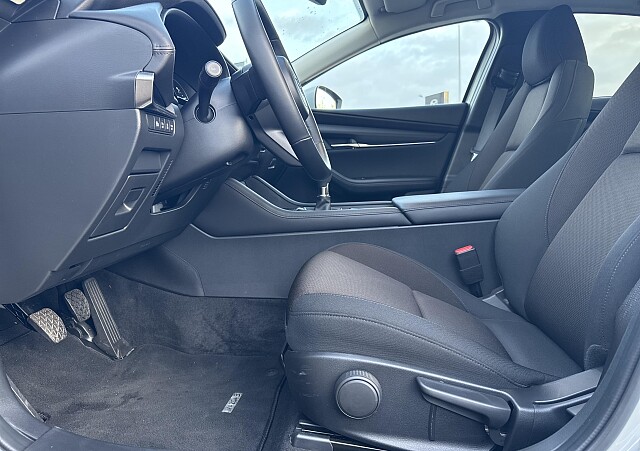 Mazda 3 - Kolor Ceramic Metalic, zdjęcie 5