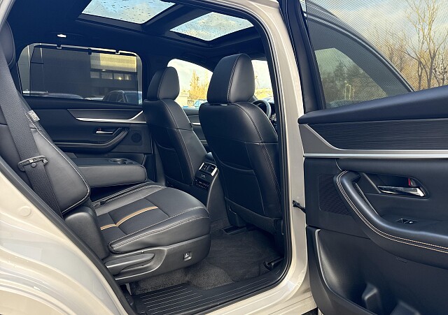 Mazda CX-80 - Kolor Platinum Quartz, zdjęcie 19