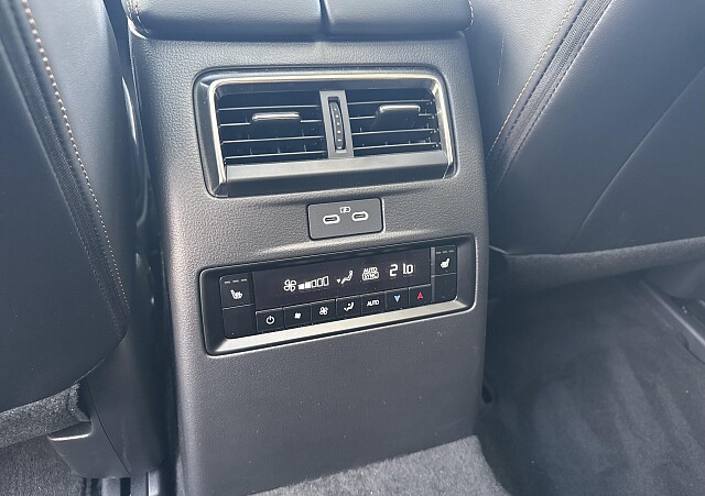 Mazda CX-80 - Kolor Platinum Quartz, zdjęcie 17