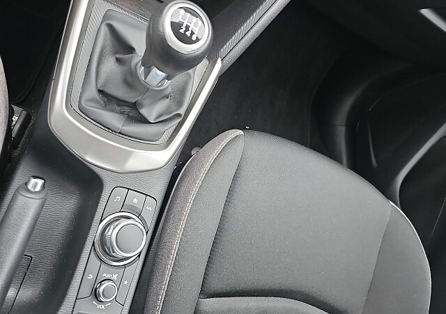 Mazda 2 - Kolor Biały, zdjęcie 24