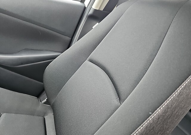 Mazda 2 - Kolor Arctic White, zdjęcie 22