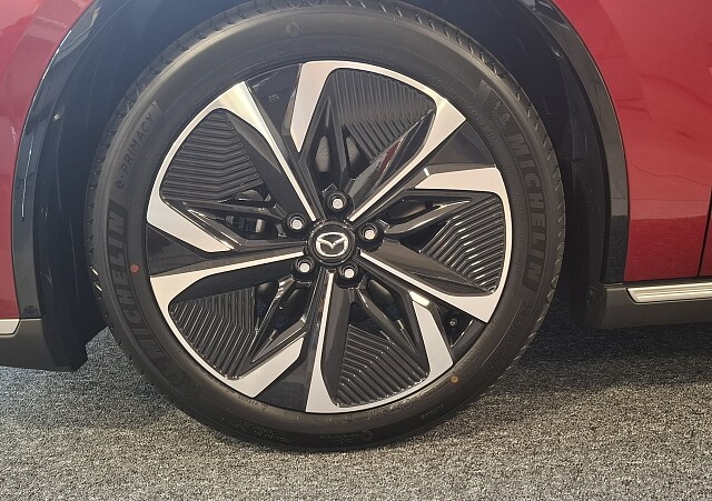 Mazda 6e - Kolor Soul Red Crystal, zdjęcie 7