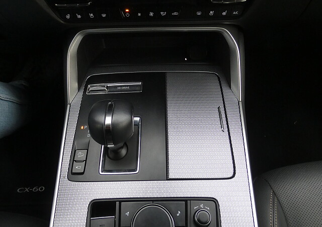 Mazda CX-60 - Kolor Soul Red Crystal, zdjęcie 15