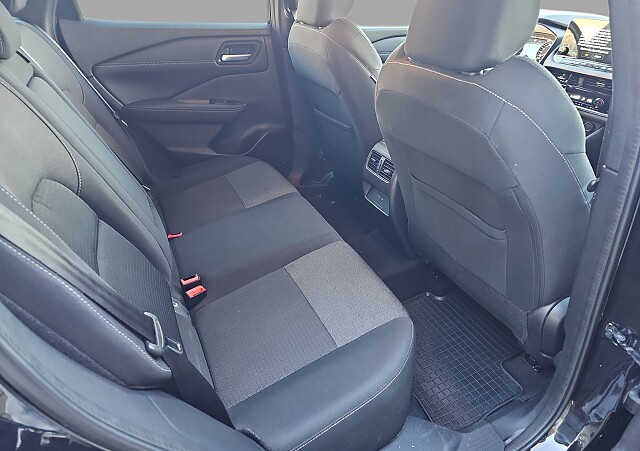 Nissan Qashqai - Kolor Czarny, zdjęcie 10