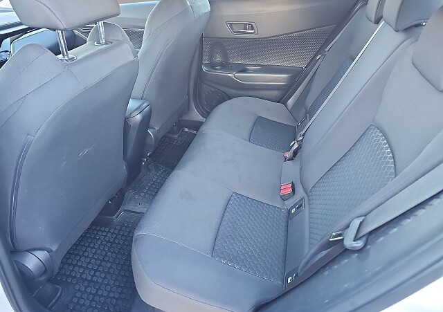 Toyota C-HR - Kolor Biały, zdjęcie 9