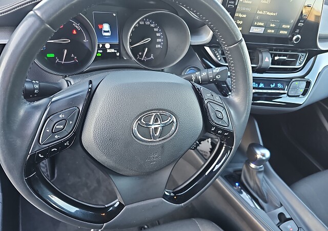 Toyota C-HR - Kolor Biały, zdjęcie 18