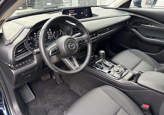 Mazda CX-30 - Kolor Deep Crystal Blue, zdjęcie 5