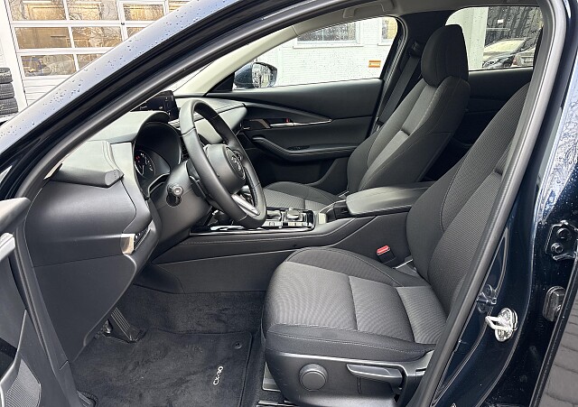 Mazda CX-30 - Kolor Deep Crystal Blue, zdjęcie 7