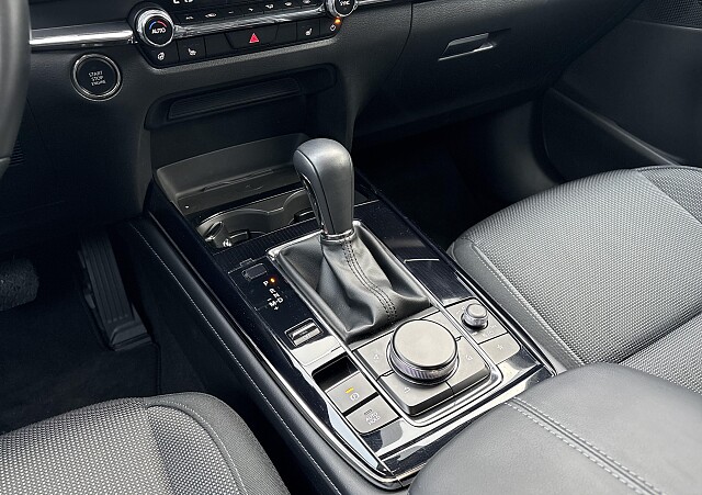 Mazda CX-30 - Kolor Deep Crystal Blue, zdjęcie 15